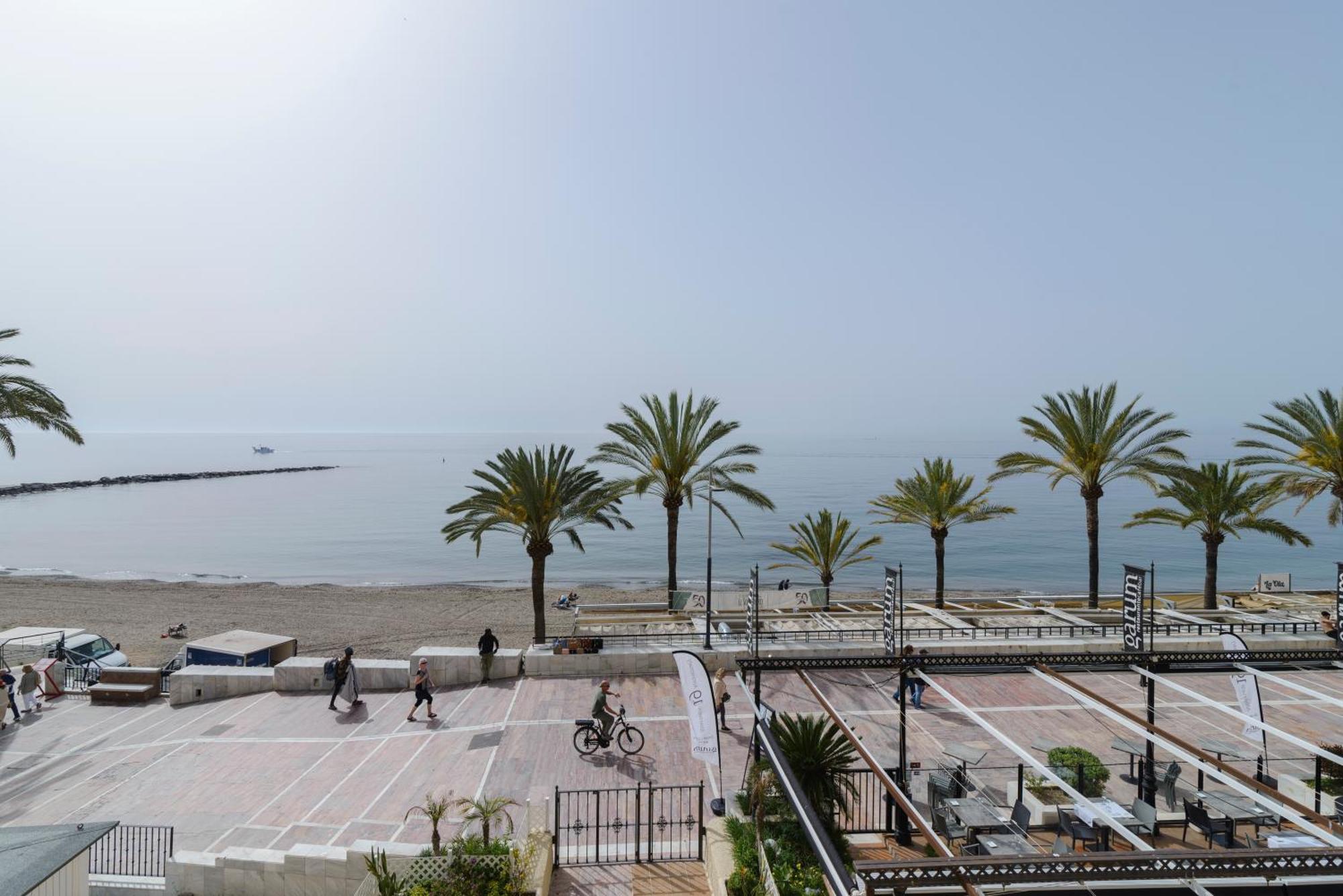 Sea Front Apartment In Marbella Center Exterior foto